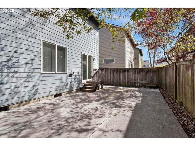 423 Nw 153RD St, Vancouver, WA 98685