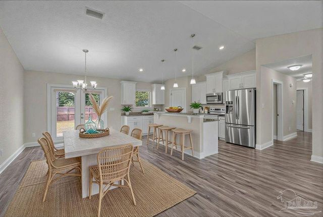 1847 Hondo Trl, Gulf Breeze, FL 32563