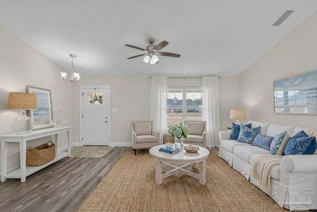 1847 Hondo Trl, Gulf Breeze, FL 32563