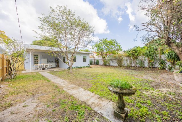 730 Winters Street, West Palm Beach, FL 33405