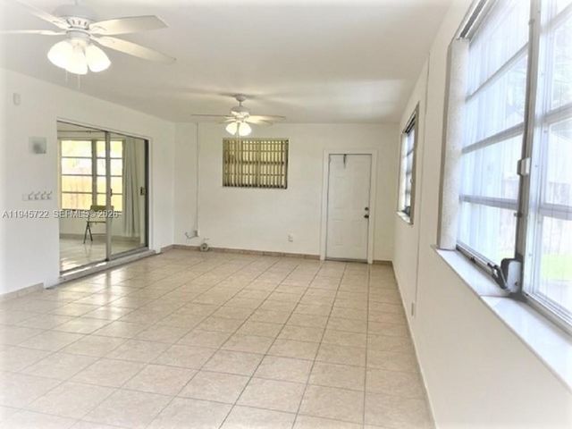 1807 N 40th Ave 1807, Hollywood, FL 33021