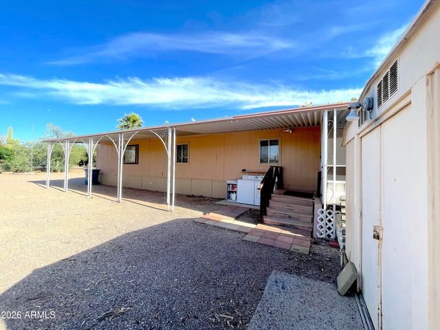 106 E LYNN Way, Queen Valley, AZ 85118