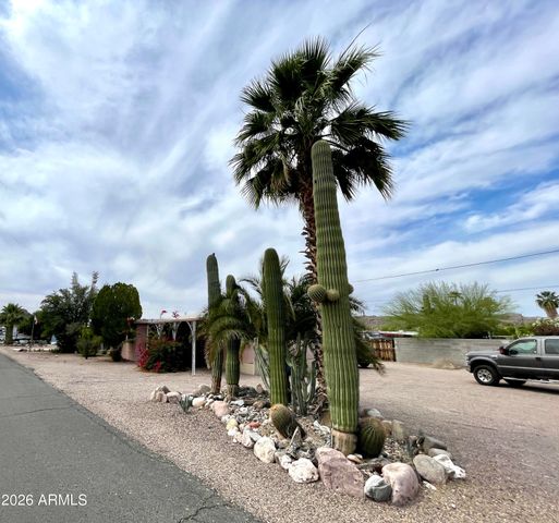 106 E LYNN Way, Queen Valley, AZ 85118