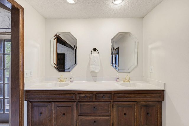 5688 Arthur Street NE, Fridley, MN 55432