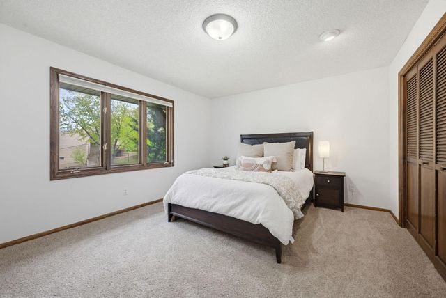 5688 Arthur Street NE, Fridley, MN 55432