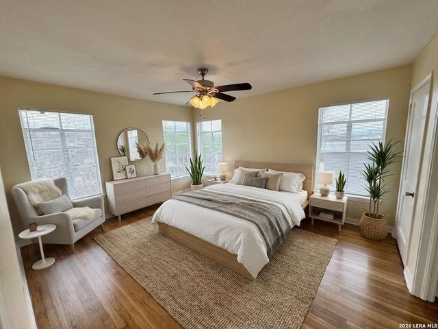 355 Claremont Ave Apt F, San Antonio, TX 78209