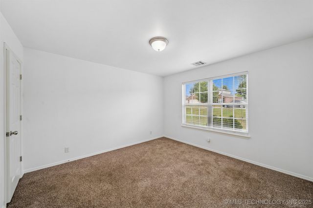 2601 W Glendale Street, Broken Arrow, OK 74011