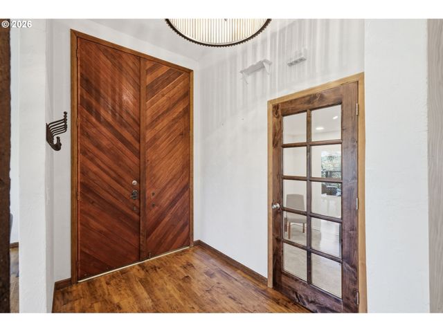 2804 ARLINE Way, Eugene, OR 97403