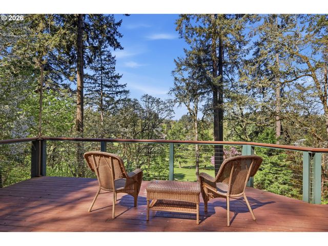 2804 ARLINE Way, Eugene, OR 97403