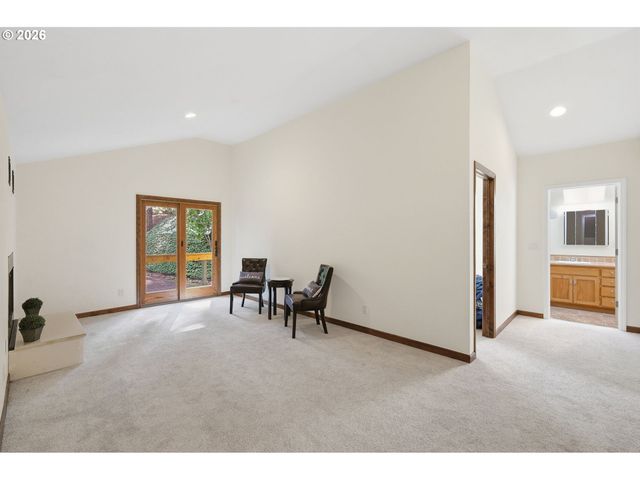 2804 ARLINE Way, Eugene, OR 97403