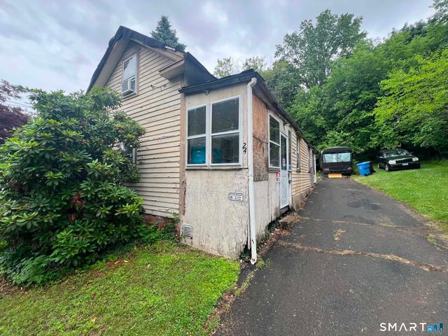 24 Lasalle Court, New Britain, CT 06051