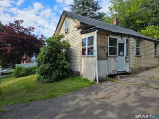 24 Lasalle Court, New Britain, CT 06051
