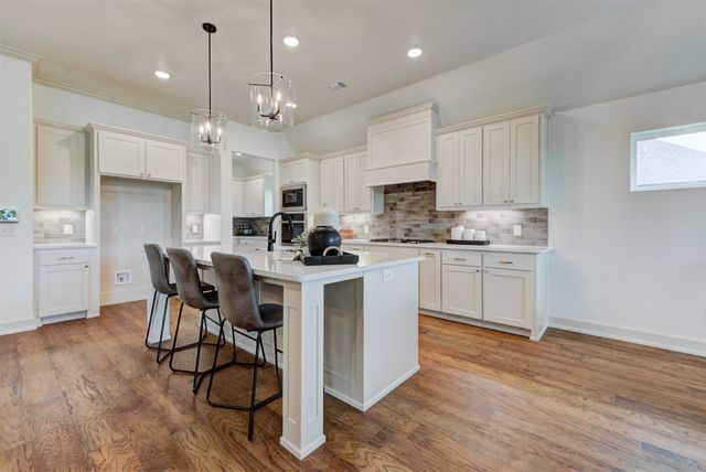 1800 N 72nd Street, Broken Arrow, OK 74014