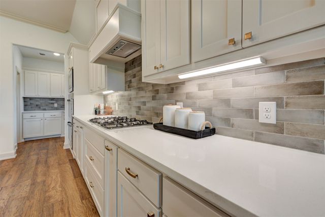 1800 N 72nd Street, Broken Arrow, OK 74014
