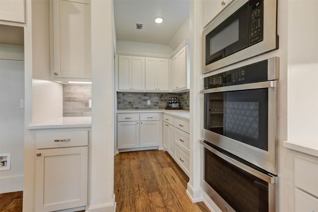 1800 N 72nd Street, Broken Arrow, OK 74014