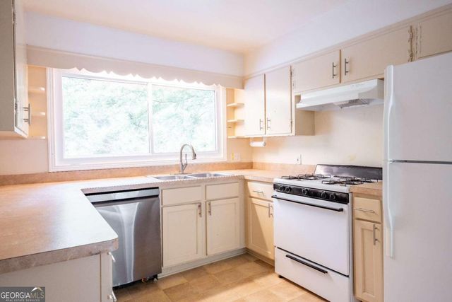 153 Hood Circle, Decatur, GA 30030
