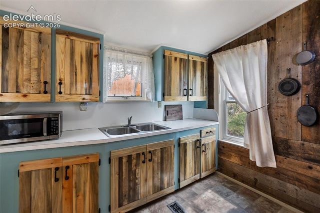138 W May Avenue, Cripple Creek, CO 80813