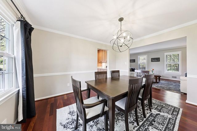 10305 MOUNTINGTON CT, Vienna, VA 22182