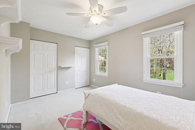 10305 MOUNTINGTON CT, Vienna, VA 22182