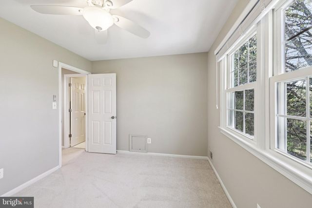 10305 MOUNTINGTON CT, Vienna, VA 22182