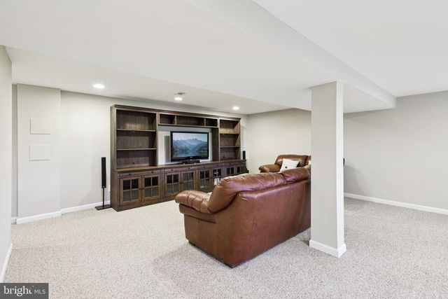 10305 MOUNTINGTON CT, Vienna, VA 22182