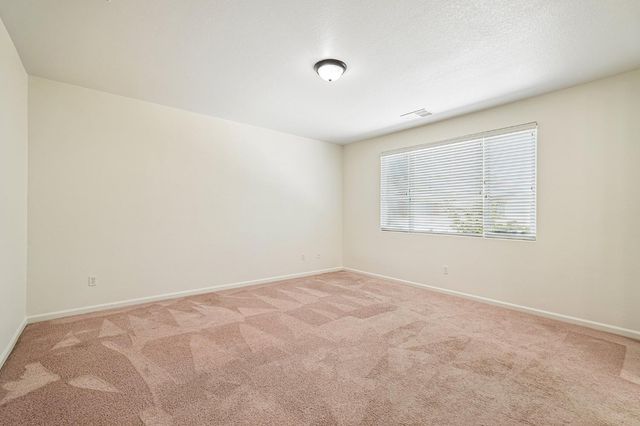 10538 Arianne Dr, Stockton, CA 95209