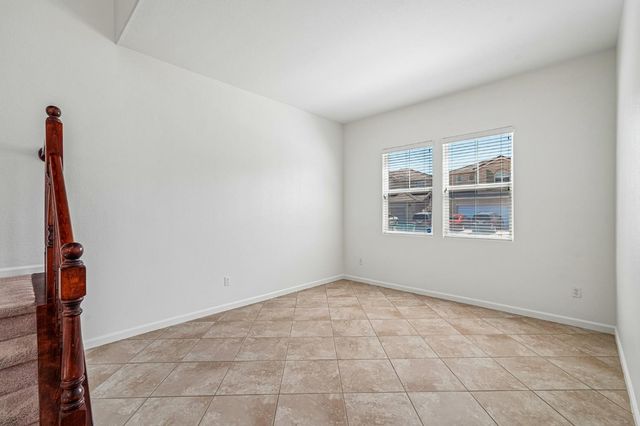 10538 Arianne Dr, Stockton, CA 95209