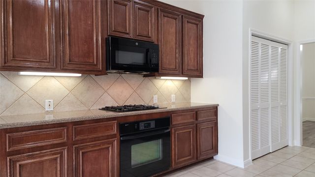 7414 Fall Creek Bend, Humble, TX 77396