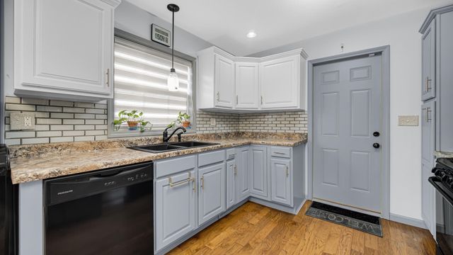 2546 Willowdale Road, Portage, IN 46368