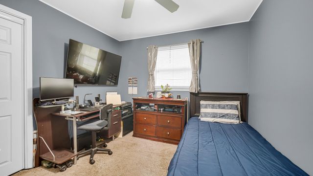 2546 Willowdale Road, Portage, IN 46368