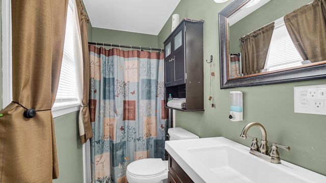 2546 Willowdale Road, Portage, IN 46368