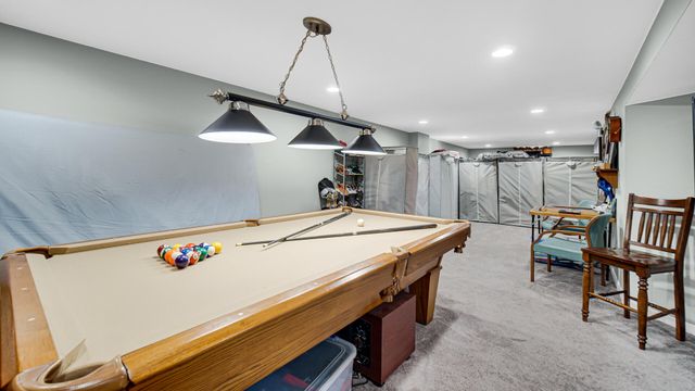 2546 Willowdale Road, Portage, IN 46368