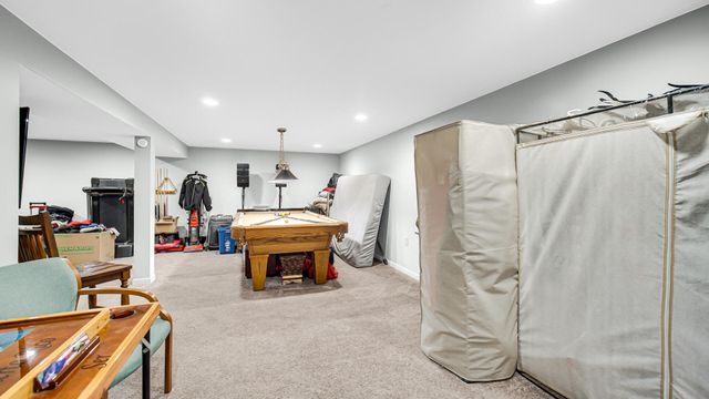 2546 Willowdale Road, Portage, IN 46368