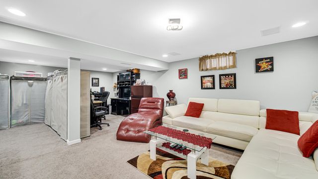2546 Willowdale Road, Portage, IN 46368