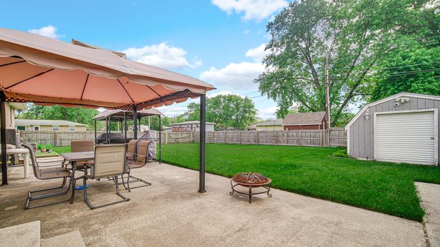 2546 Willowdale Road, Portage, IN 46368