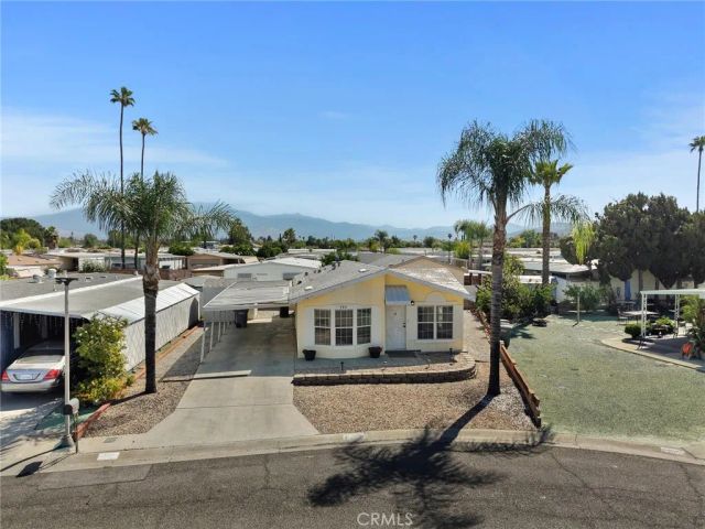 790 Santa Clara Circle, Hemet, CA 92543