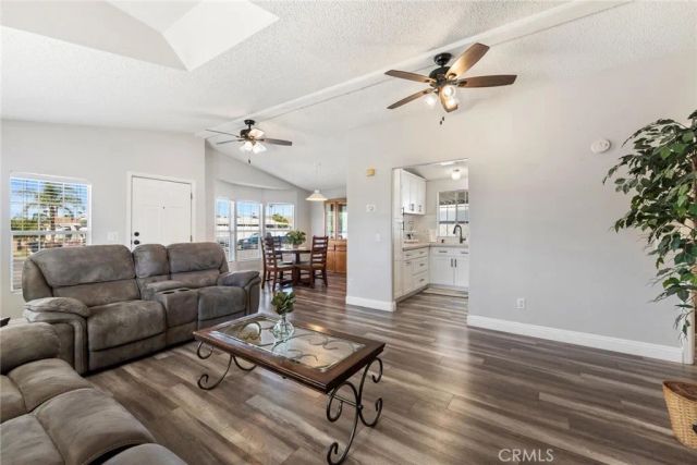 790 Santa Clara Circle, Hemet, CA 92543