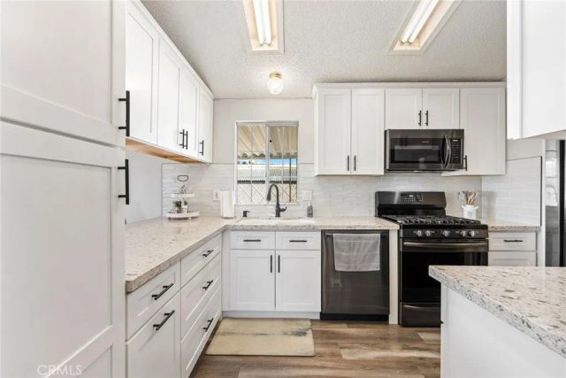 790 Santa Clara Circle, Hemet, CA 92543