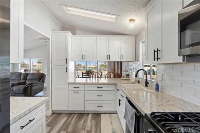 790 Santa Clara Circle, Hemet, CA 92543