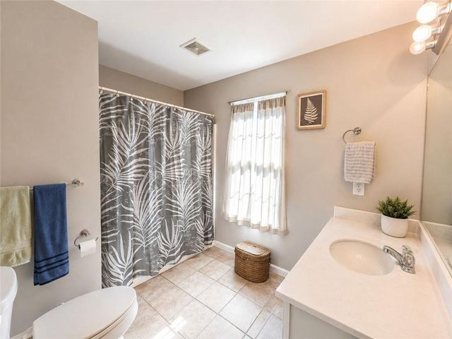 97 Tradewinds Road, Cleveland, GA 30528