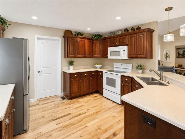 97 Tradewinds Road, Cleveland, GA 30528