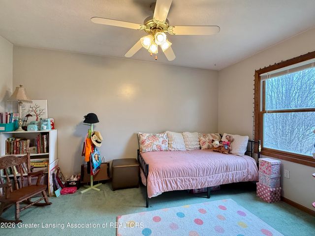 4416 N Smith Road, Dimondale, MI 48821