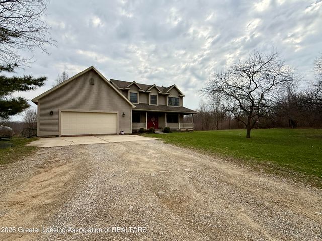 4416 N Smith Road, Dimondale, MI 48821