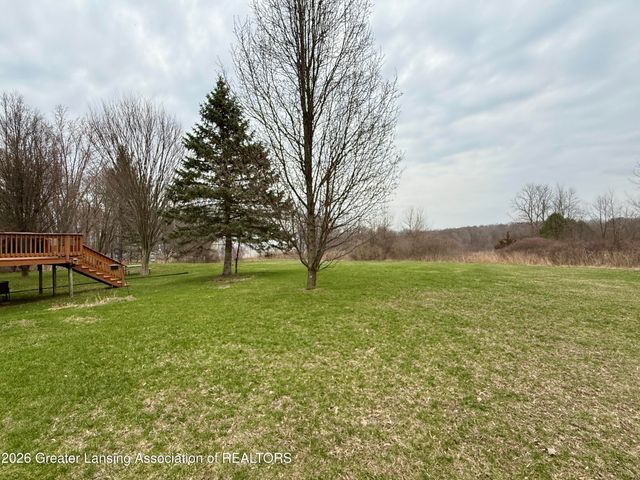 4416 N Smith Road, Dimondale, MI 48821