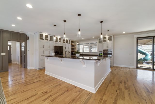 1362 Cliff Amos Rd, Spring Hill, TN 37174