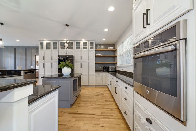 1362 Cliff Amos Rd, Spring Hill, TN 37174