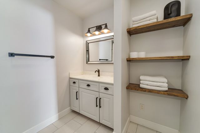 1362 Cliff Amos Rd, Spring Hill, TN 37174