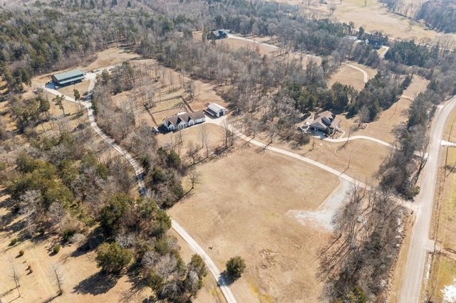 1362 Cliff Amos Rd, Spring Hill, TN 37174