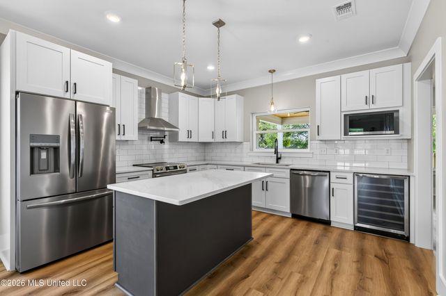 10113 Bald Eagle Drive, Biloxi, MS 39532