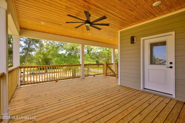 10113 Bald Eagle Drive, Biloxi, MS 39532